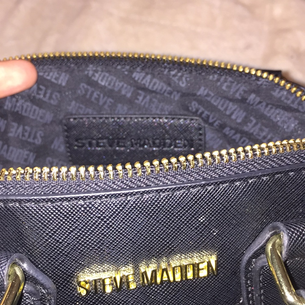 Authentic Steven Madden - Picture 4 of 4